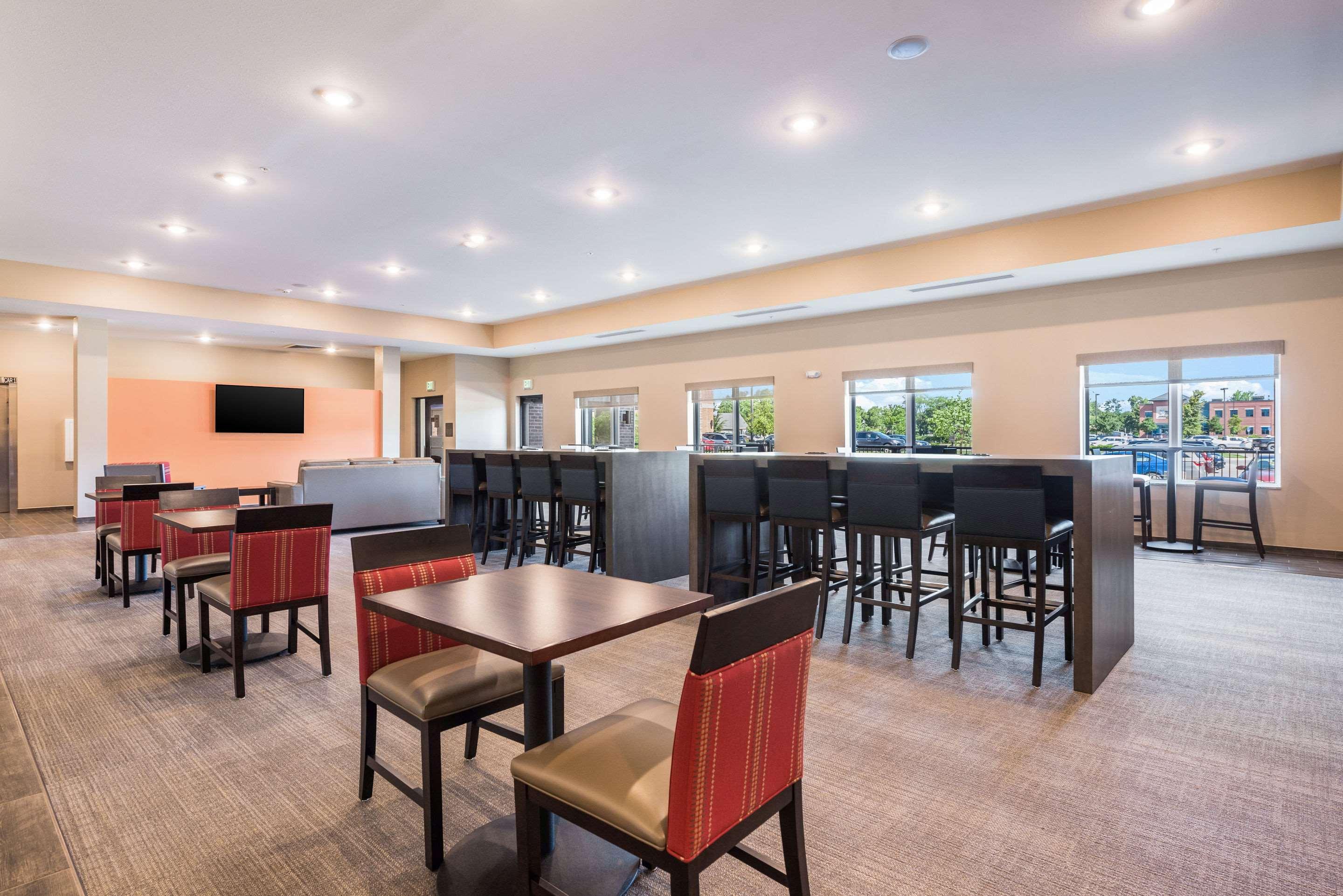 Comfort Suites Marysville Columbus - Northwest Eksteriør bilde